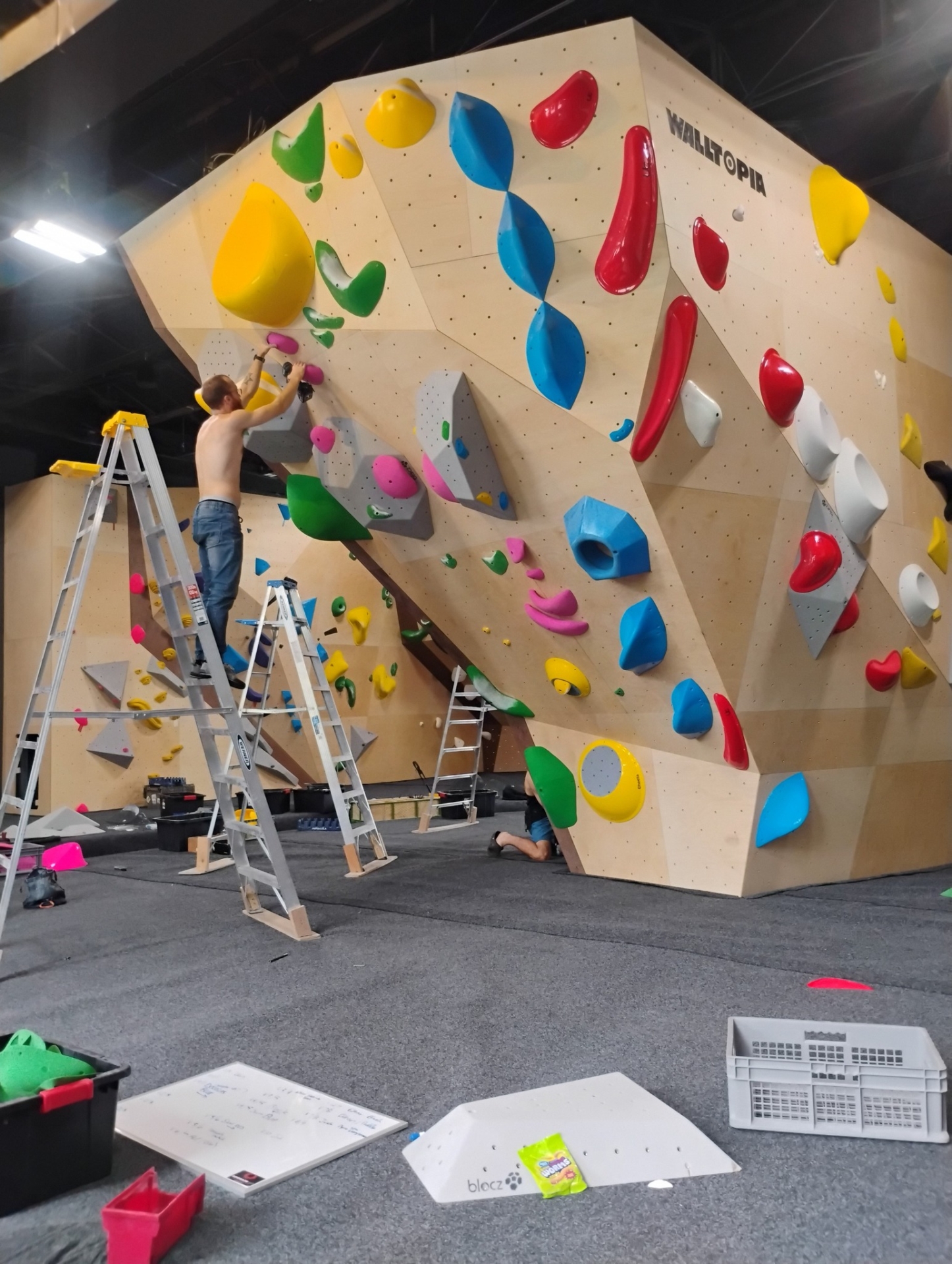 Niagara Climbing Center Walltopia