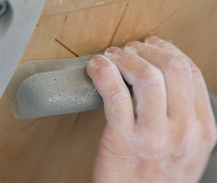 Quantum Board Hold Crimp