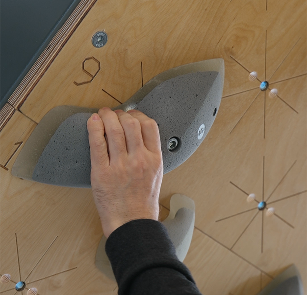 Quantum Board Hold Pinch 3